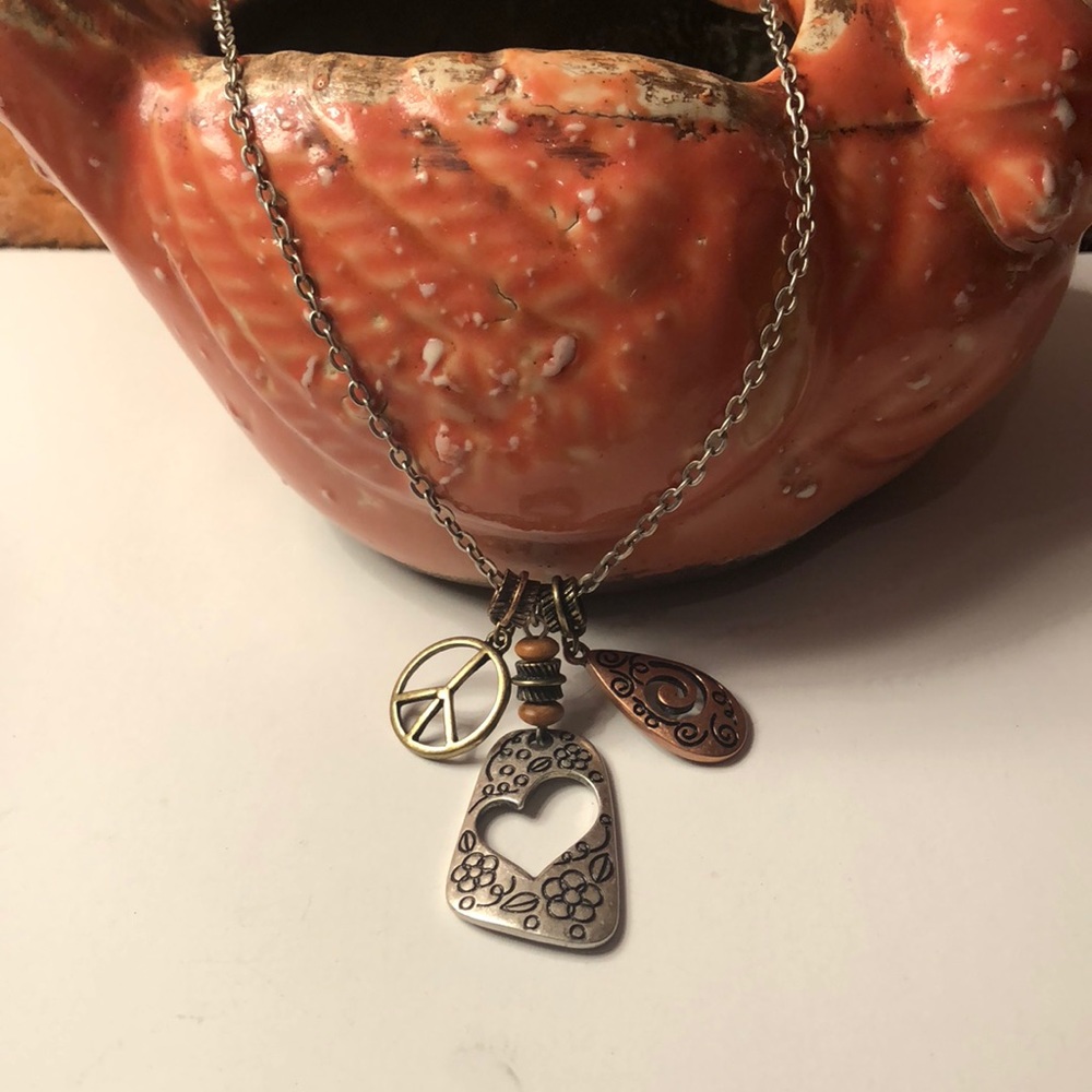 Lia Sophia necklace